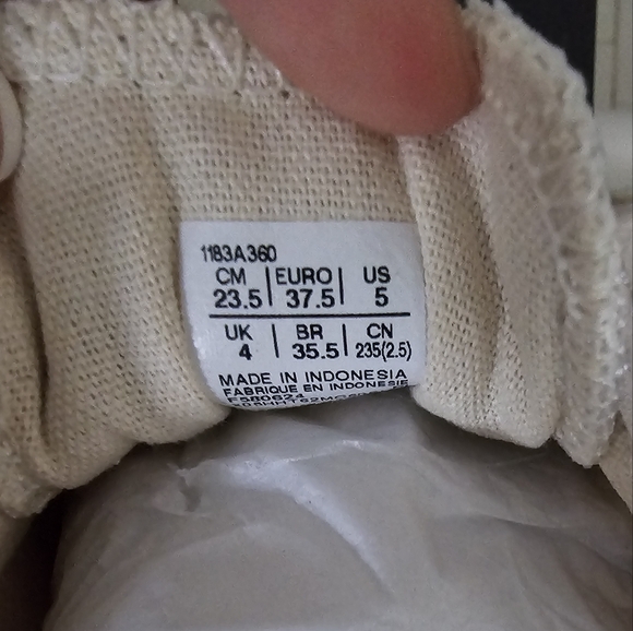 NWT Authentic Onitsuka Tiger Mexico 66 Slip-on Birch & Midnight Size 6.5 Women - Picture 3 of 9